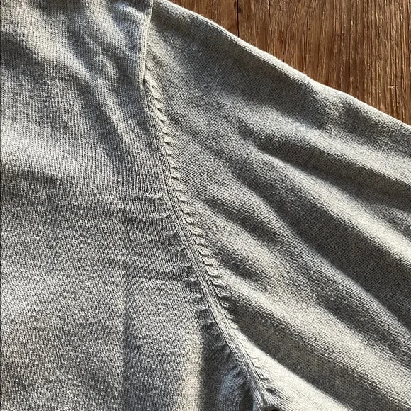 Lacoste Light Gray V-Neck Cotton Sweater Crocodile Logo Classic Preppy Size 5 - Picture 7 of 11